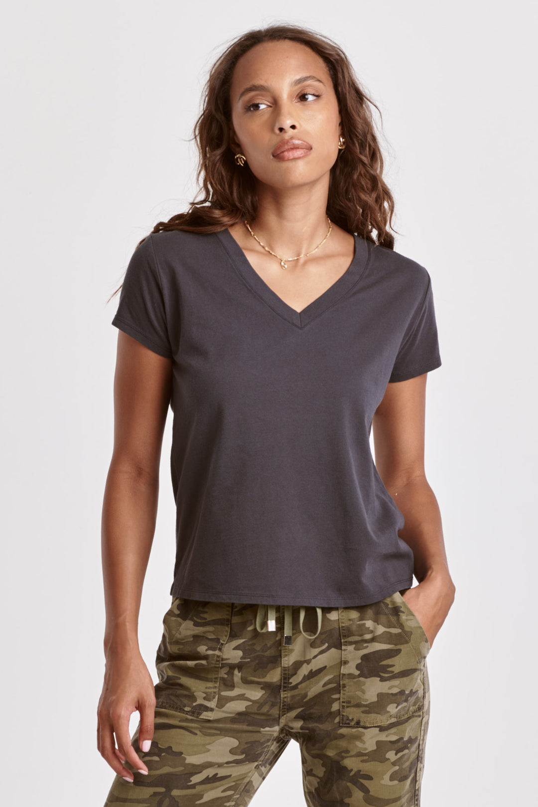 Vani V-neck Tee