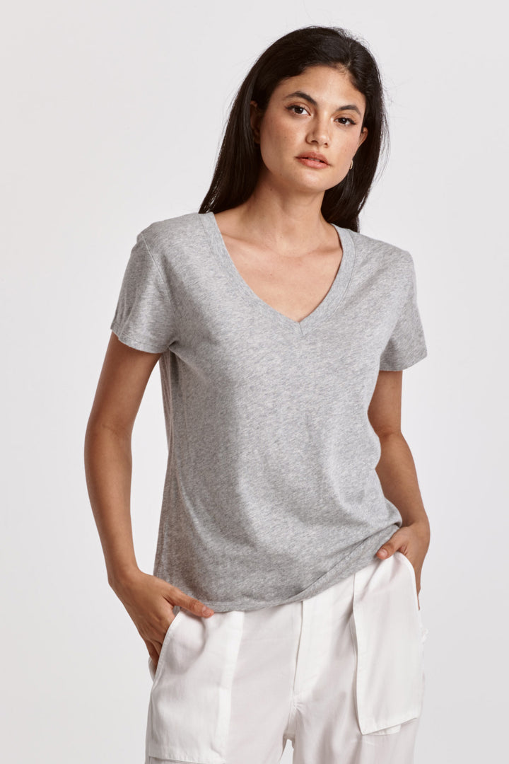 Vani V-neck Tee